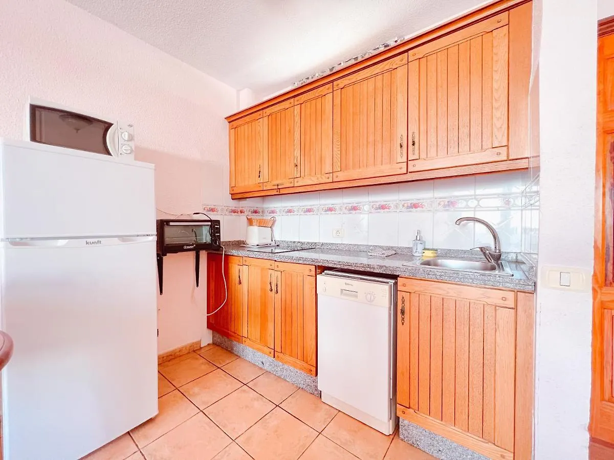 1 Bedroom Apartment In Parque Cattleya, Playa De Las Americas Arona