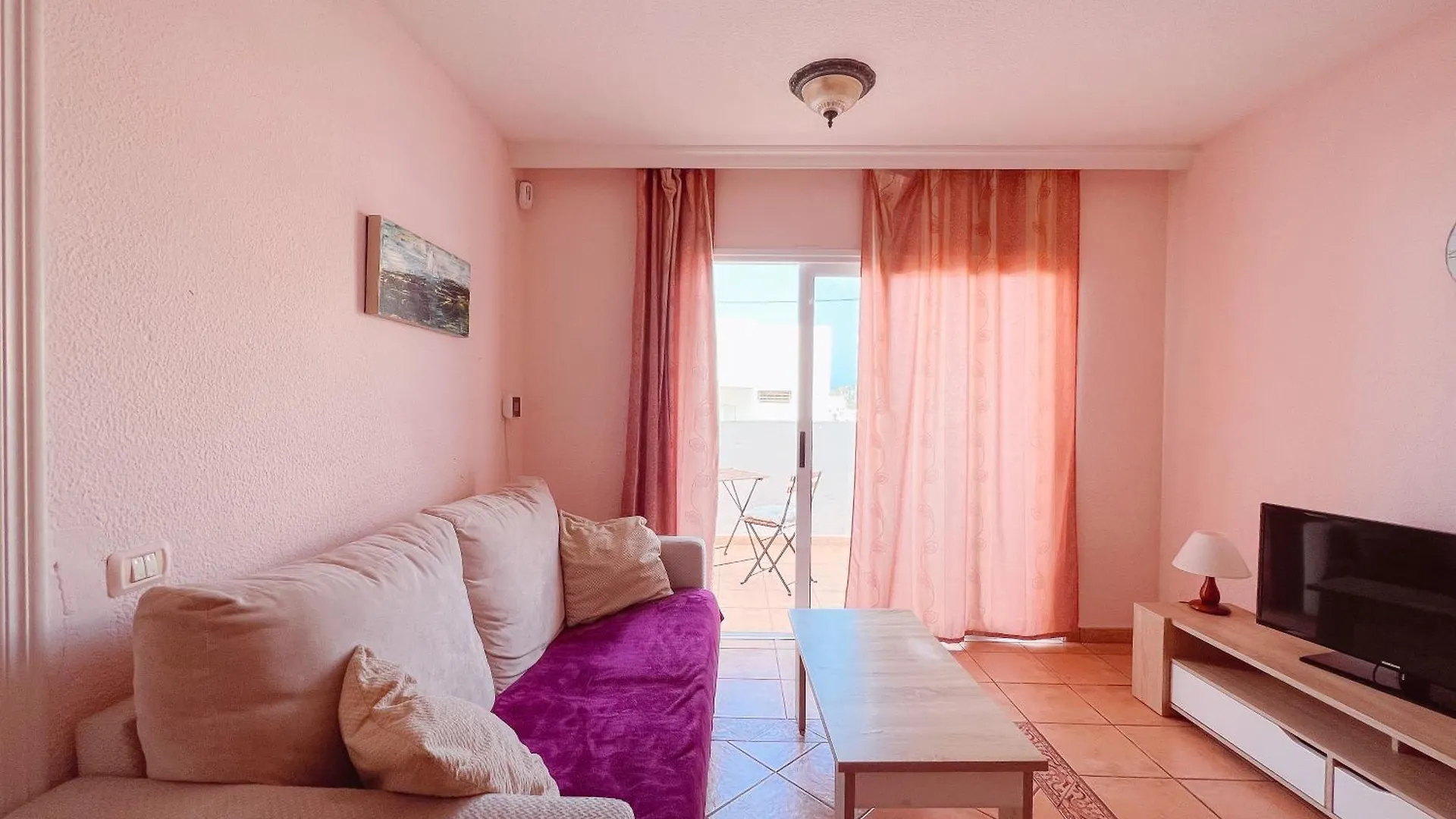 1 Bedroom Apartment In Parque Cattleya, Playa De Las Americas Arona